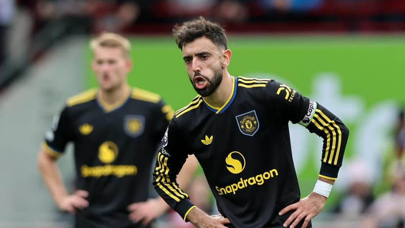 Sunderland Shocks Manchester United in Premier League Showdown