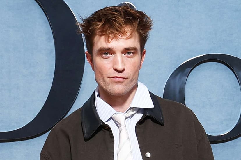 Pattinson Finds Difficulty Shifting from "Freaks" to "Normal Guys" in Roles