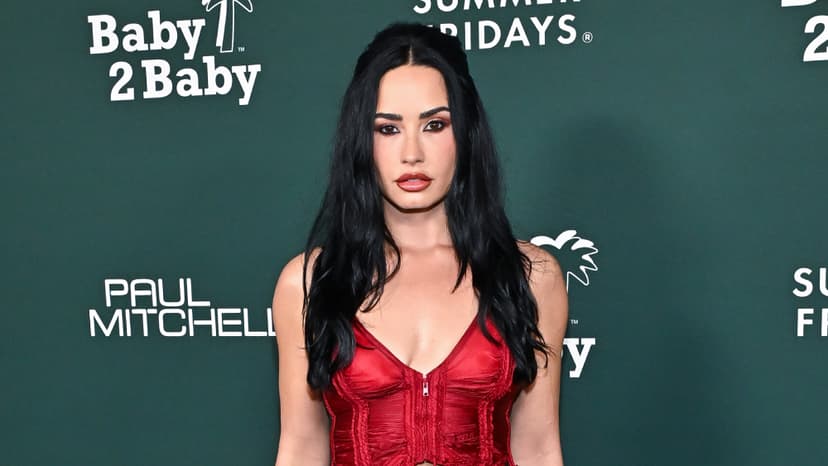 Serena Williams Receives Giving Tree Award at Baby2Baby Gala