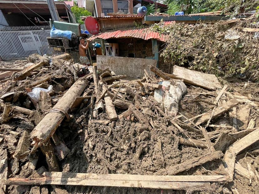 Super Typhoon Fung-wong Batters Philippines, Forcing Massive Evacuations