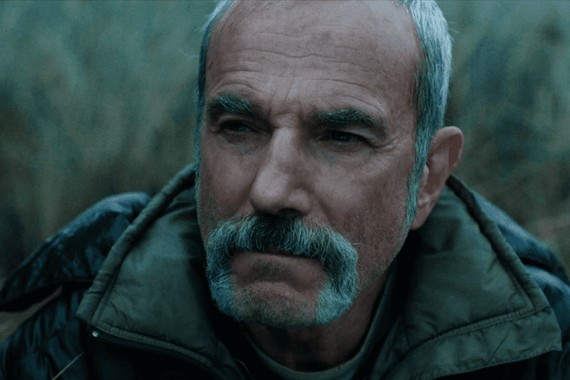 Daniel Day-Lewis Aims for Historic 4th Oscar Win with 'Anemone' Performance