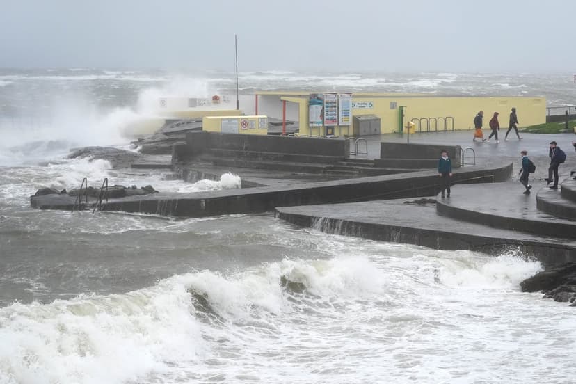 One Dead, Thousands Without Power as Storm Amy Hits Ireland