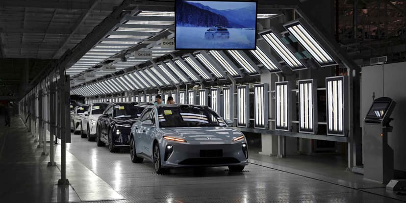 NIO Stock Plunges Over 13% Amid Singapore Wealth Fund Lawsuit