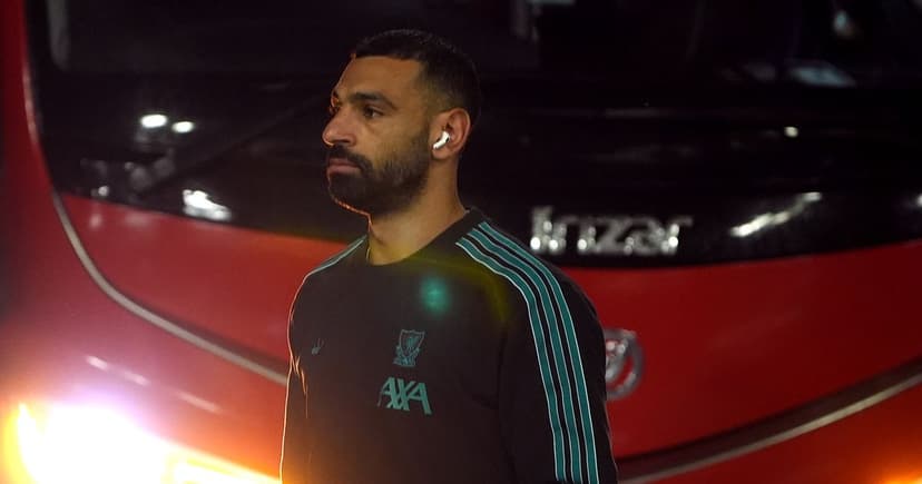 Liverpool Manager Benches Star Player Salah for Champions League Match