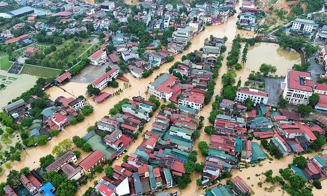 Typhoon Matmo Approaches Philippines, Threatens Southern China