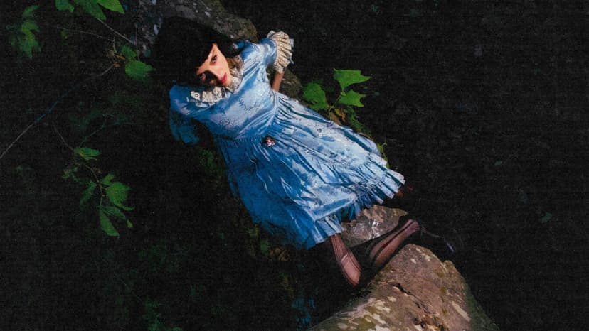 Marías' María Zardoya Kicks Off Intimate Solo Tour Across the U.S.