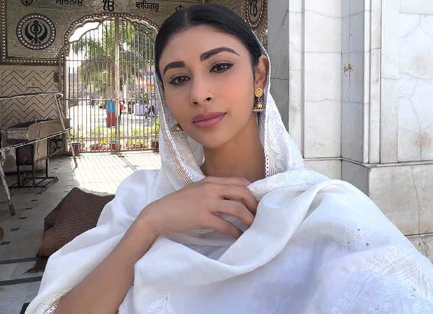 Mouni Roy Shares Peaceful Golden Temple Moments Amid Hisaab Shoot