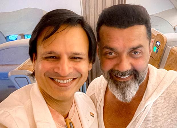 Vivek Oberoi Praises Bobby Deol's Acclaimed Performance in Aryan Khan's 'The Ba***ds of Bollywood'