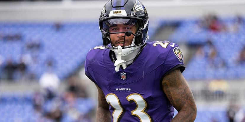 Ravens Soar Past Dolphins, Lamar Jackson Shines with 4 TDs