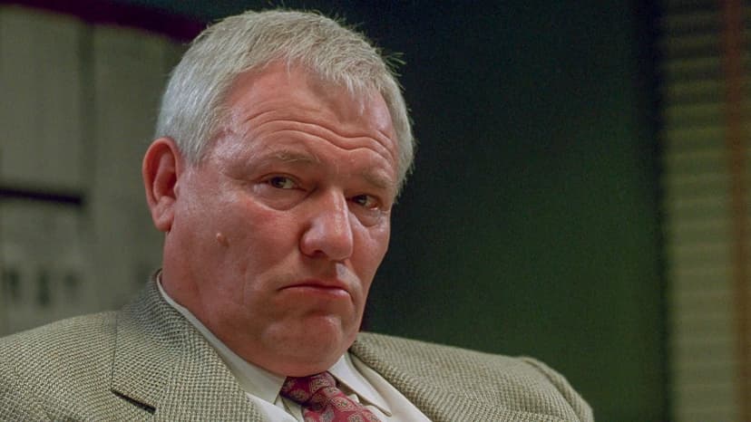 Veteran Actor Ron Dean, Known for "Risky Business," Dies at 87