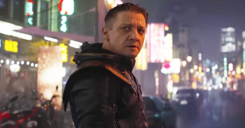 Hawkeye's Dry Humor Spooked Scarlet Witch Actress on Age of Ultron Shoot