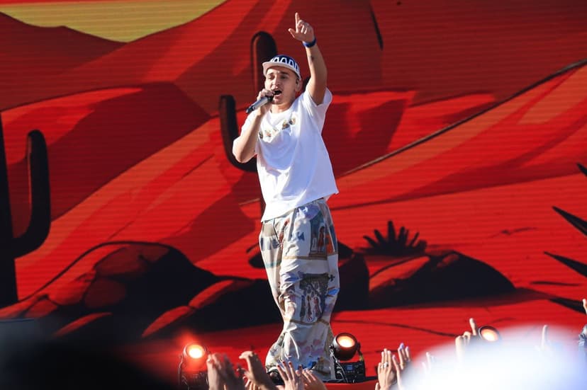 Piseiro Sensation João Gomes Stages Historic Show at Arcos da Lapa