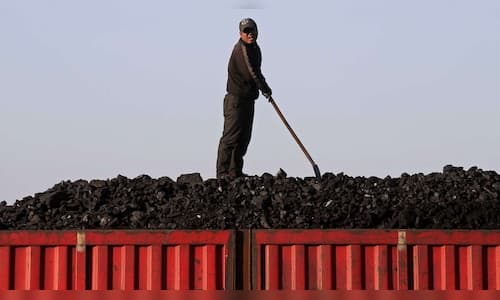 India Slows Coal Production as Renewable Energy Surges