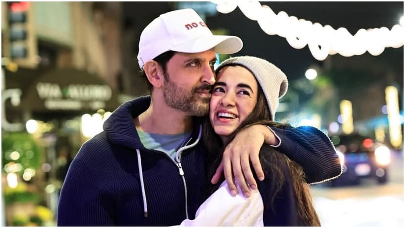 Hrithik Roshan Pens Romantic Poem for Girlfriend Saba Azad's 40th Birthday