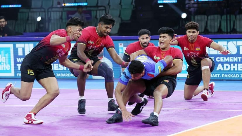 Kabaddi League Heats Up as Playoffs Loom in Delhi