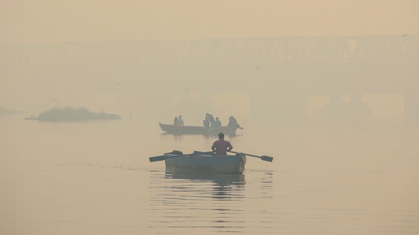 Delhi Battles Toxic Smog as Stubble Burning Persists