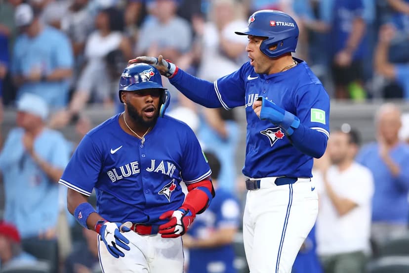 Blue Jays Crush Yankees 10-1 in ALDS Opener, Offense Explodes