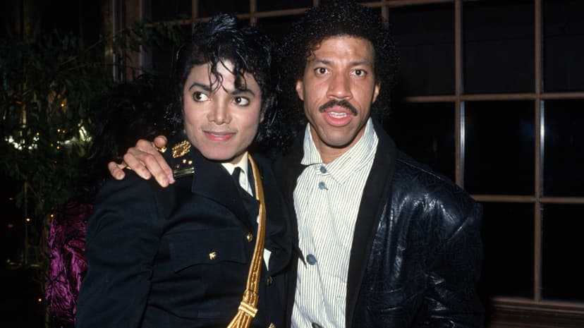 Lionel Richie Clears Up Michael Jackson's "Smelly" Nickname