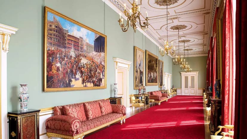 Buckingham Palace Tops $4.9B, World's Most Expensive Home