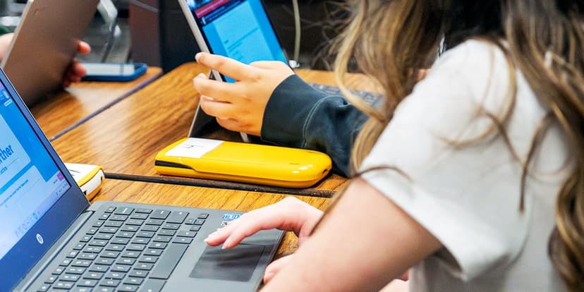 AI Shows Racial Bias in Student Essay Feedback