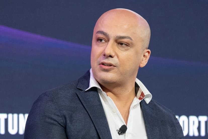 AI Learns to Build Robots in Japan