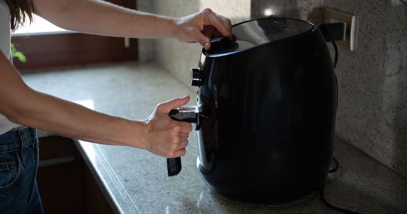 Air Fryer Fire Kills Dad and Daughter