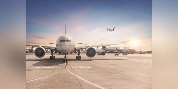 Airlines Cut Summer Flights by 10%