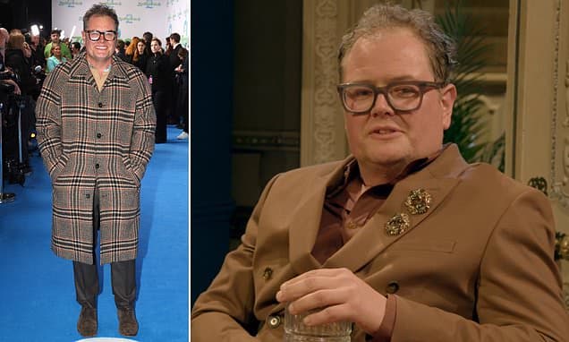 Alan Carr's New Show Lands on Amazon Prime