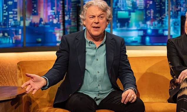 Alan Davies' Close Call with Bladder Cancer