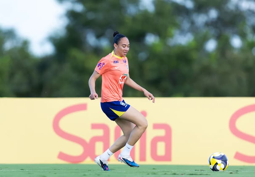 Aline Gomes' World Cup Dream Fueled by Mexican Move