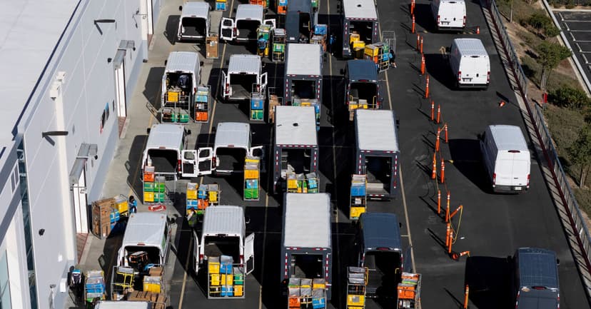 Amazon, USPS Forge New Delivery Pact