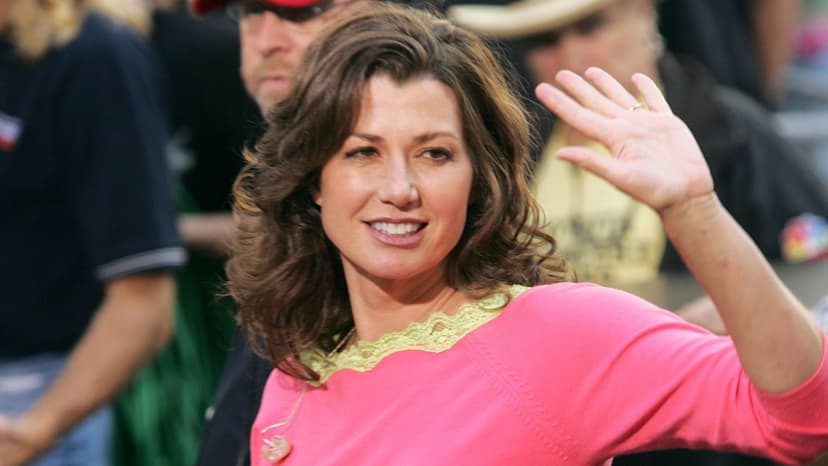 Amy Grant Returns with 'The Me That Remains' May 8