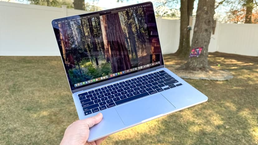 Apple's Touchscreen MacBook: Not the Hybrid You Hoped For