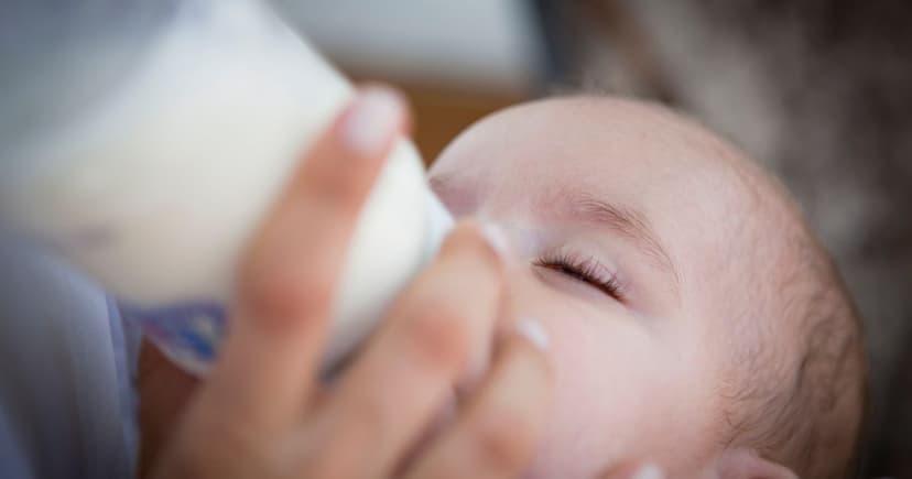 Baby Formula Toxin Scare: Aptamil Recall!