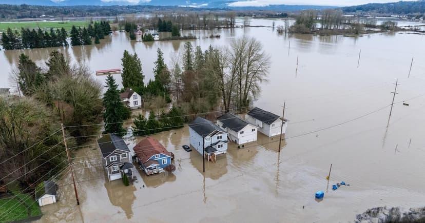 Arctic Blast Grips US; Pacific NW Floods Rage On