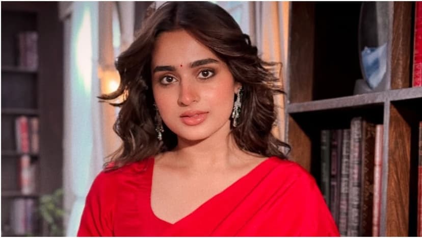 Ayesha Khan's Viral Clapback to 'Cheap Woman' Troll