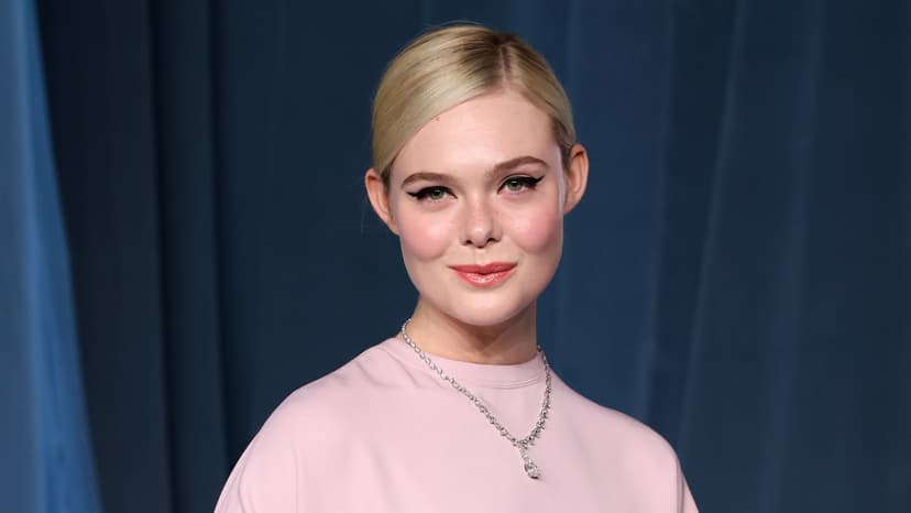 Elle Fanning Tapped to Play Effie Trinket in Hunger Games Prequel