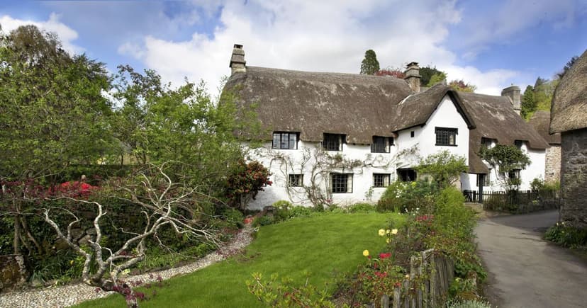 Lustleigh: Dartmoor's Enchanting Village Frozen in Time