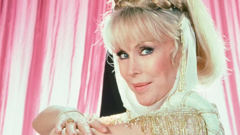 Barbara Eden, 95, Radiates Beauty at Hollywood Show
