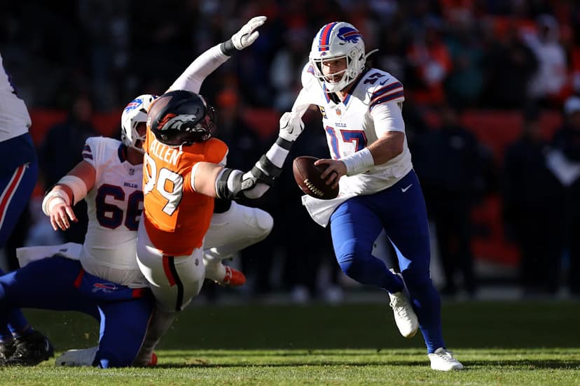 Broncos Lead Bills 20-10 at Halftime