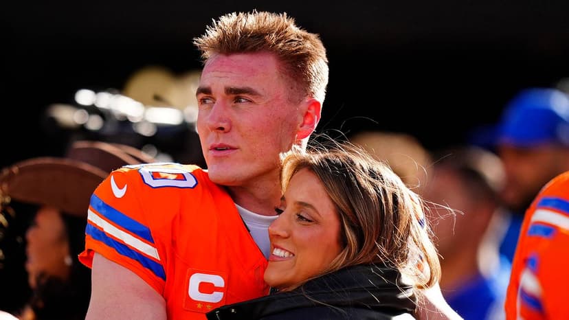 Bo Nix's Daughter Steals the Show on Field