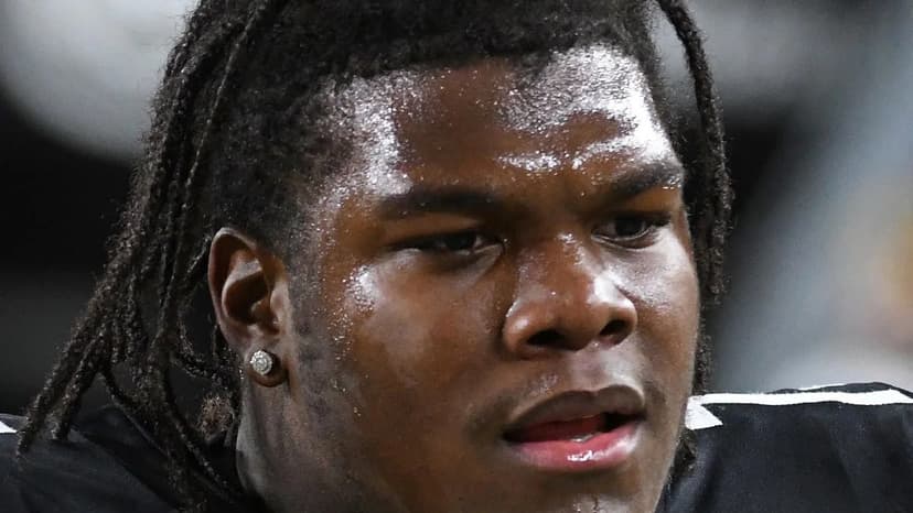 Jones Ignites Cowboys' Ground Game with Extra Lineman Strategy