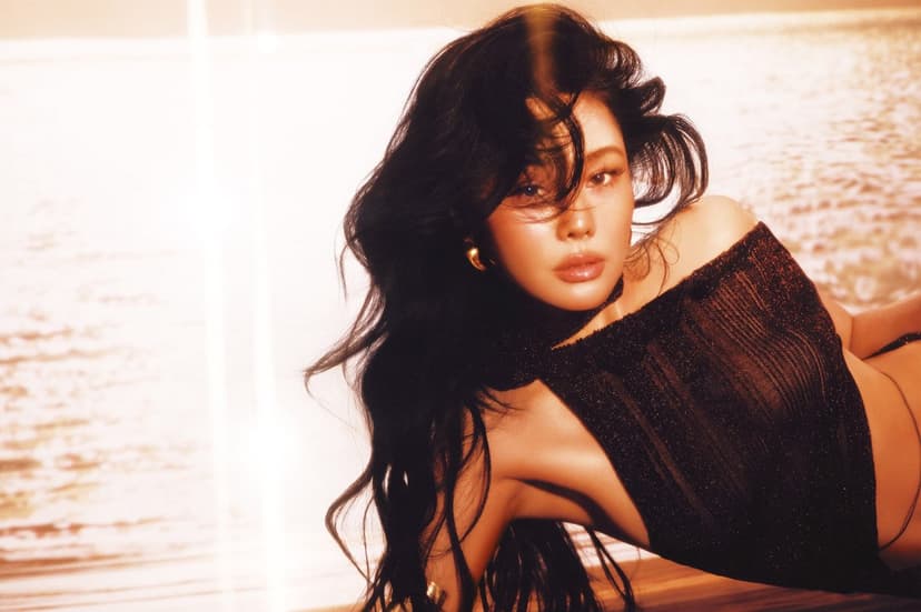Tia Ray Blends R&B and Afrobeats in Electrifying English Debut