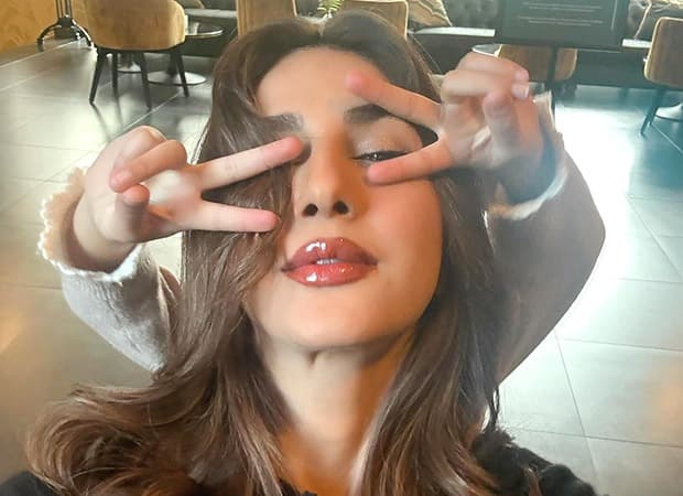 Bollywood Star Vaani Kapoor Embraces Tranquility Amidst Hectic Schedule