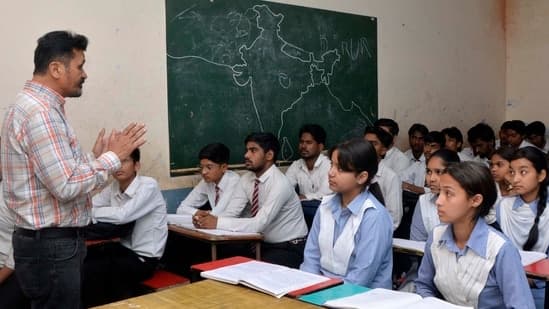 CBSE Mandates Third Language from Class 6 Immediately