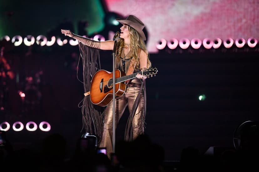 Lainey Wilson Conquers Nashville's Bridgestone Arena in Triumphant Homecoming