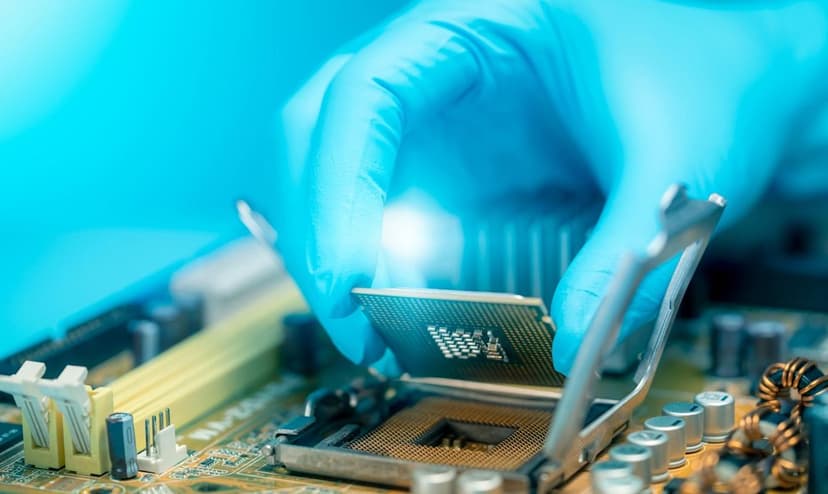 Intel Surges 38% as Nvidia Invests $5B, Forges Key Partnerships