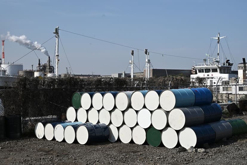 CFTC Probes Oil Futures Trading Surge