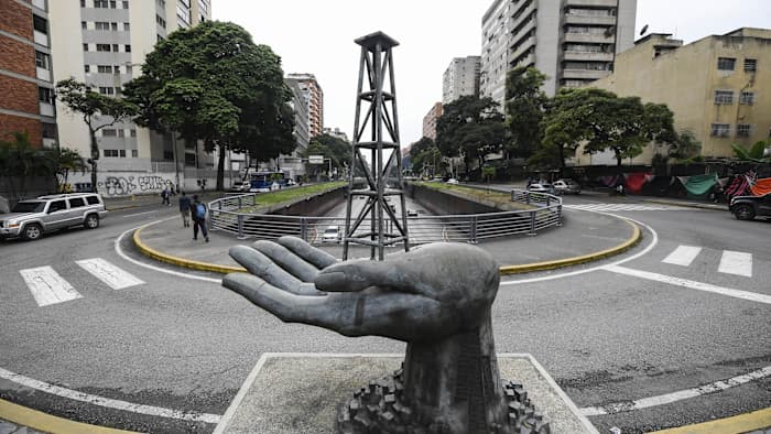 Chevron Cautious on Venezuela Oil Amidst US Push