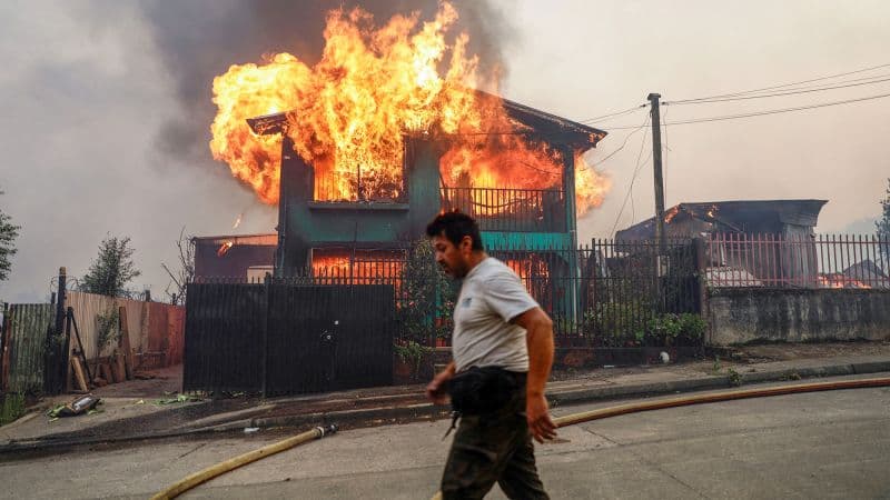 Chile's Inferno: Homes Burn in Minutes